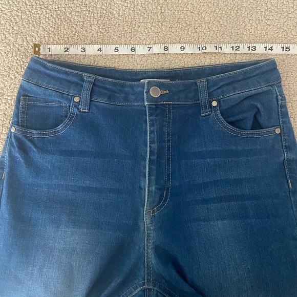 🌸 Revamped 🌸 medium wash skinny jeans - Picture 7 of 7